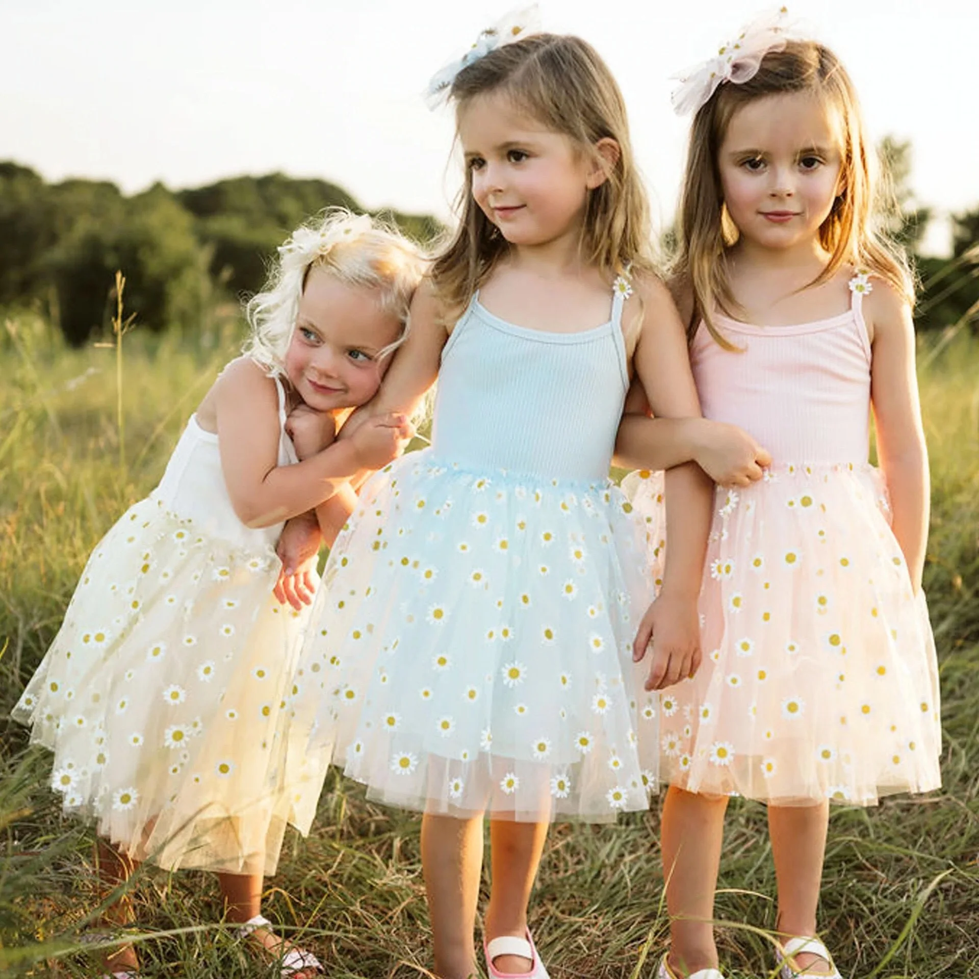 

Hot Sale Sweet Baby Dresses Fashion Small Daisy Floral Decoration Baby Girl Clothes Party Little Girls Dress Cute Princess Frock