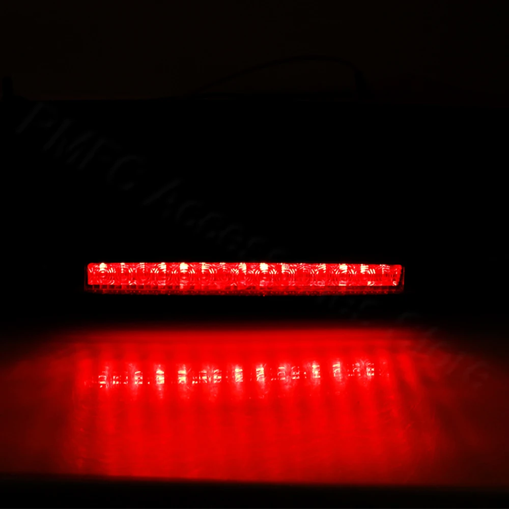 Rear 3RD Stop Brake Light High Mounted Brake Lamp For Land Rover Discovery 3 2004-2009/4 2010-2016 XFG000062 LR072856 LR029623