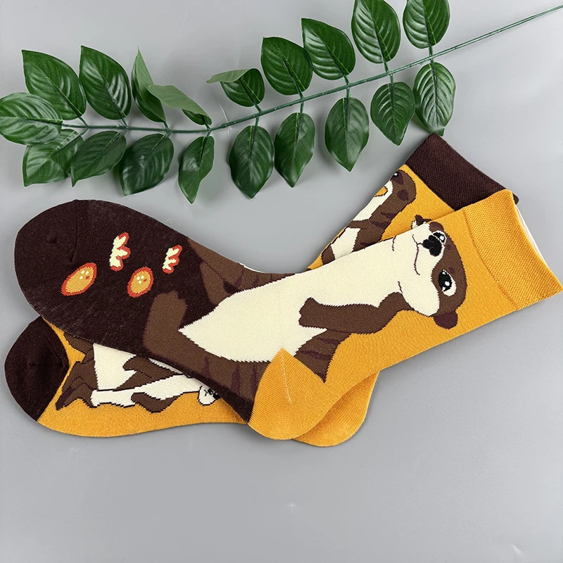 1 pair of Men's Fun Otter Pattern Socks - Minimalist Mid-Calf Socks for Casual Daily Outfits