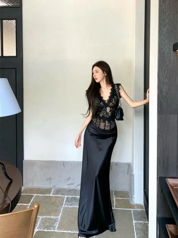 

Spring Summer Women's Black Slim Versatile Fishtail Skirts French Elegant High Waisted Pleated Long Skirt Streetwear Simplicity
