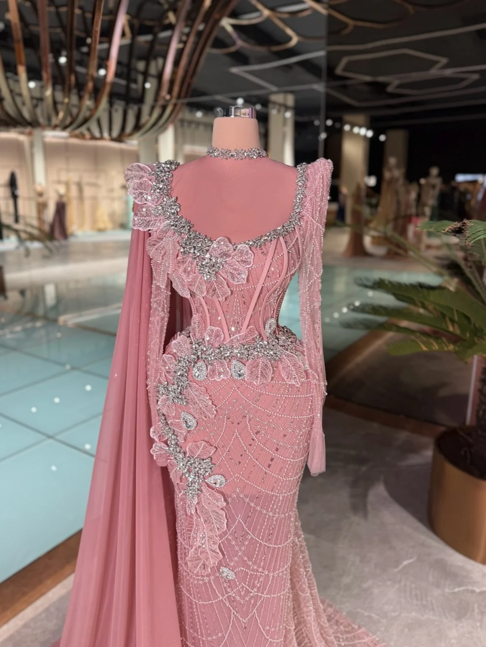 فستان سهرة مصنوع يدويًا من الكريستال ثلاثي الأبعاد على شكل أوراق شجر متألقة مطرز بحورية البحر طويل لحفلات الزفاف مخصص وردي أنيق للولائم #2