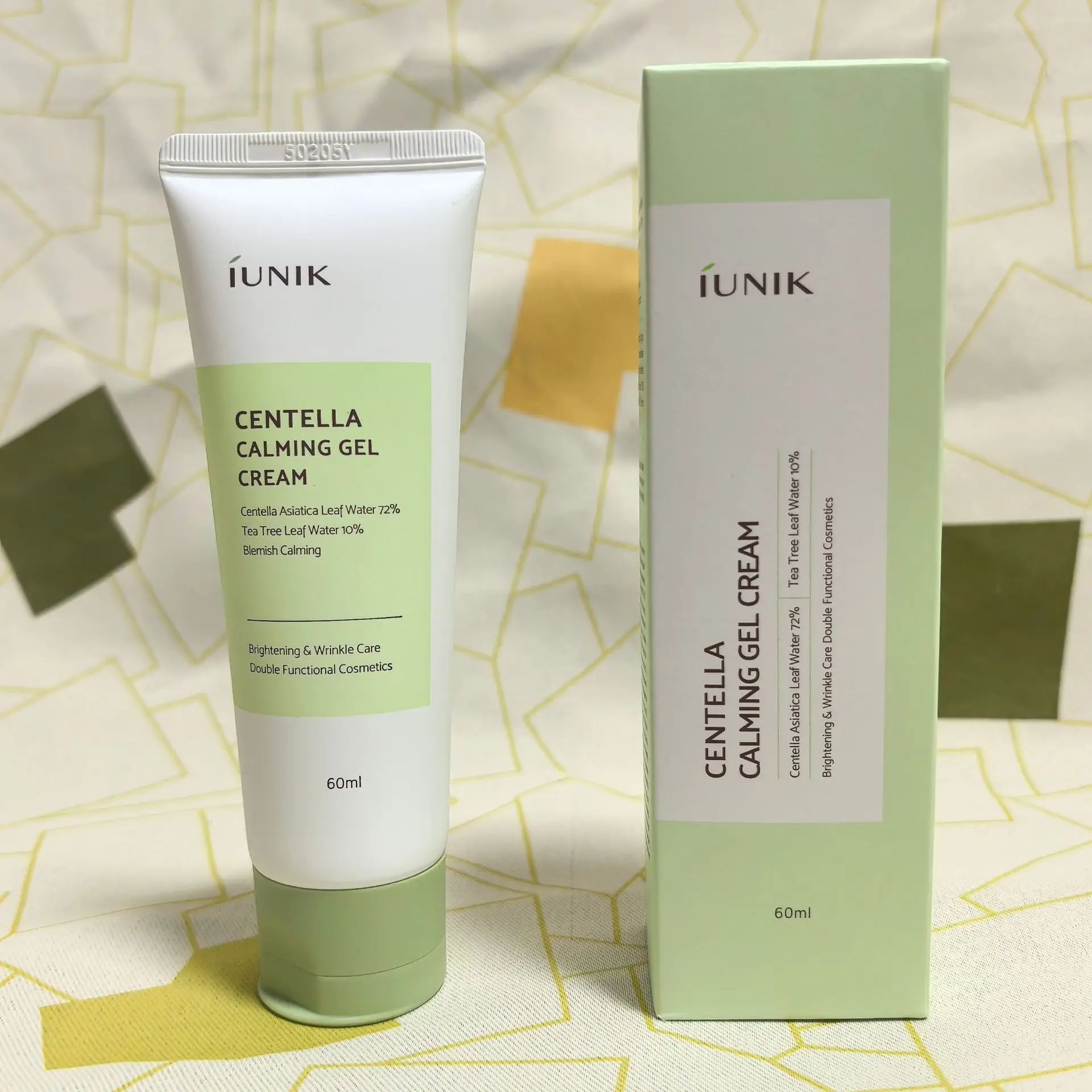 Iunik Centella Soothing Gel Cream 60ml Soothing Hydrating Moisturizing Moisturizing Water Locking Repair