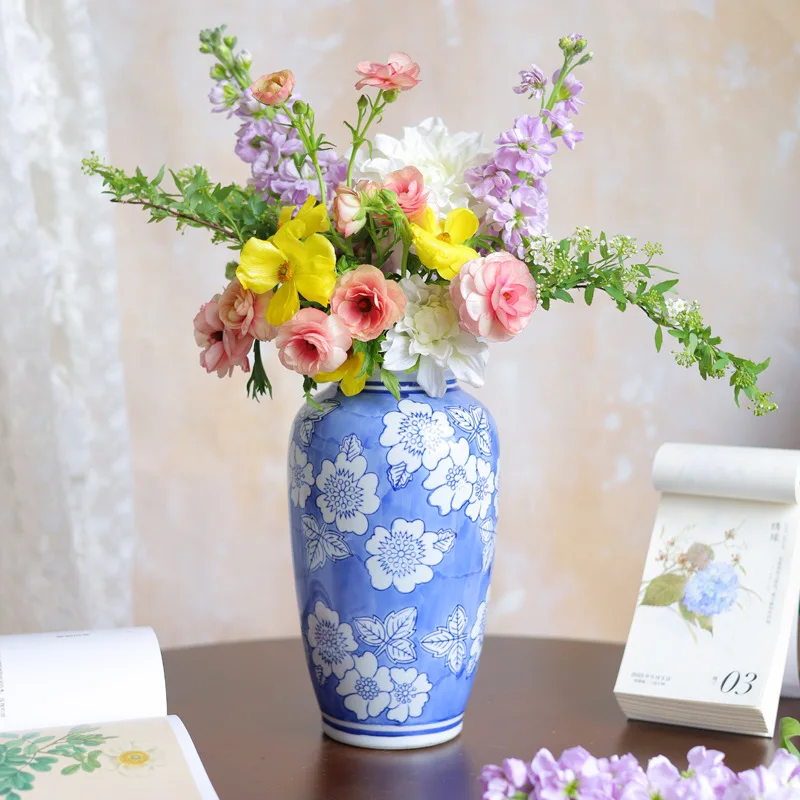 Ceramic vase in new Chinese style, hand-painted vintage blue and white porcelain vase, hydroponic flower arrangement vessel, liv
