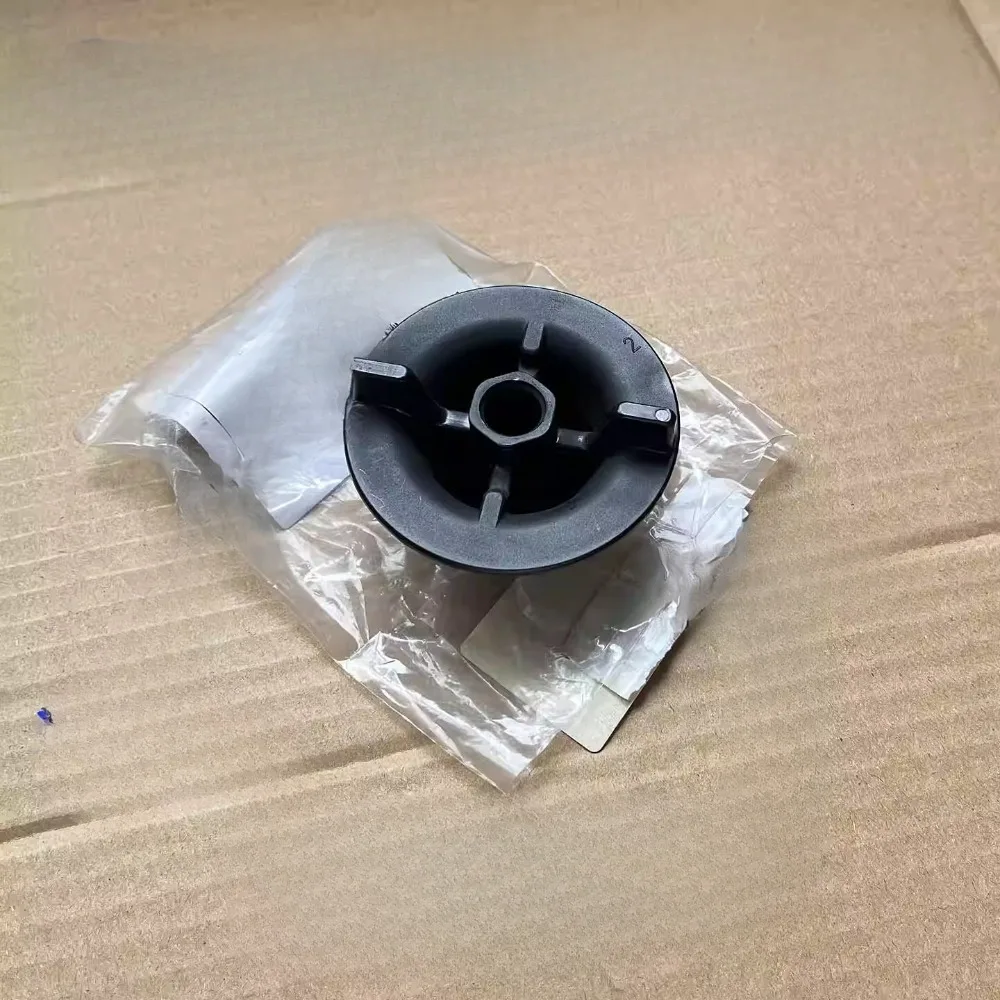 Spare Tire Mounting Bolts Nuts Trunk for Buick Excelle for Chevrolet Cavalier 1.5 Cruze Brand New Genuine 26265627
