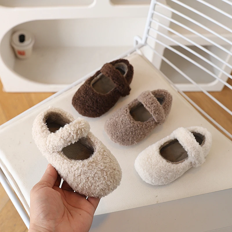 

Toddler Girls' Winter Fuzzy Shoes 2025 New Winter Kids Warm Casual Flats Slip-on Plush Lined Kids School Outdoor Play Daily Wear