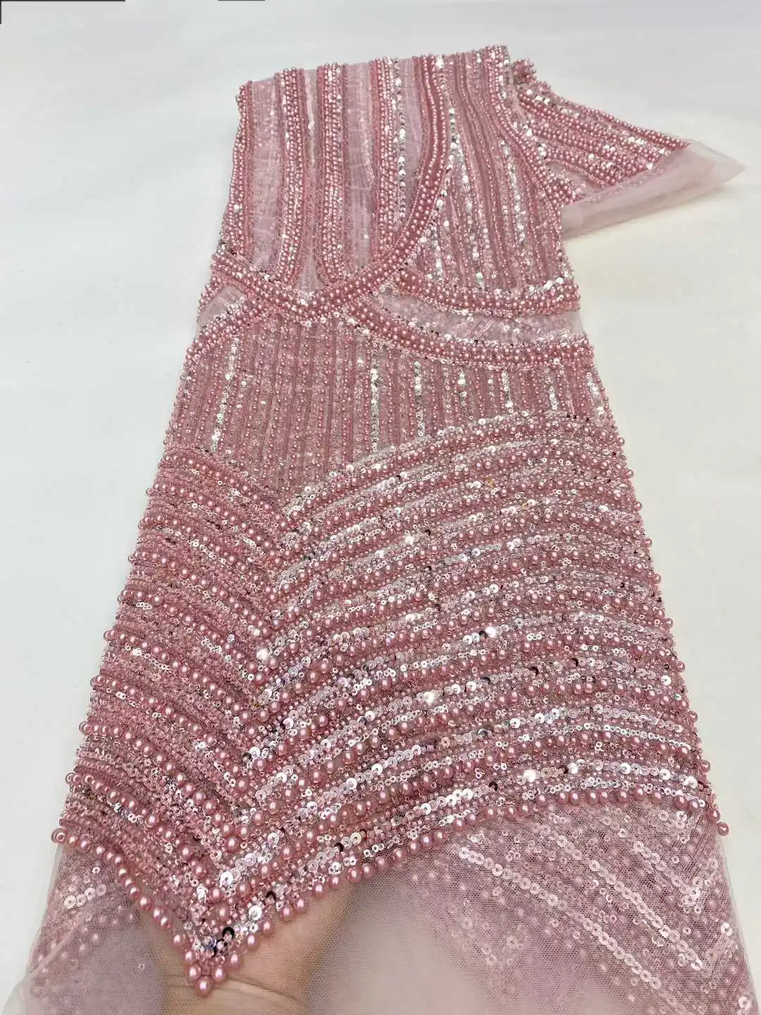 Tessuto di pizzo nigeriano pesante fatto a mano in tulle con perline 2025 Tessuto di pizzo netto con paillettes e perle di lusso africano per abito da sposa da sposa