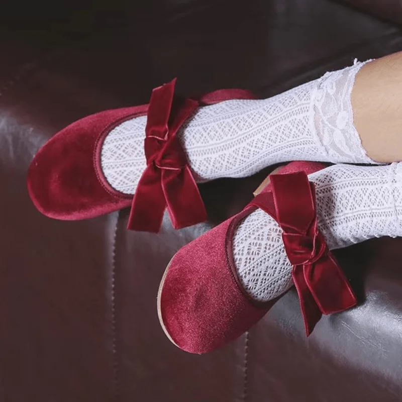 Sepatu Beludru Princess Bayi Perempuan Fashion Sepatu Pita Menari Flat Anak-anak Balita Sepatu Sol Empuk Retro Musim Semi Musim Gugur Musim Panas