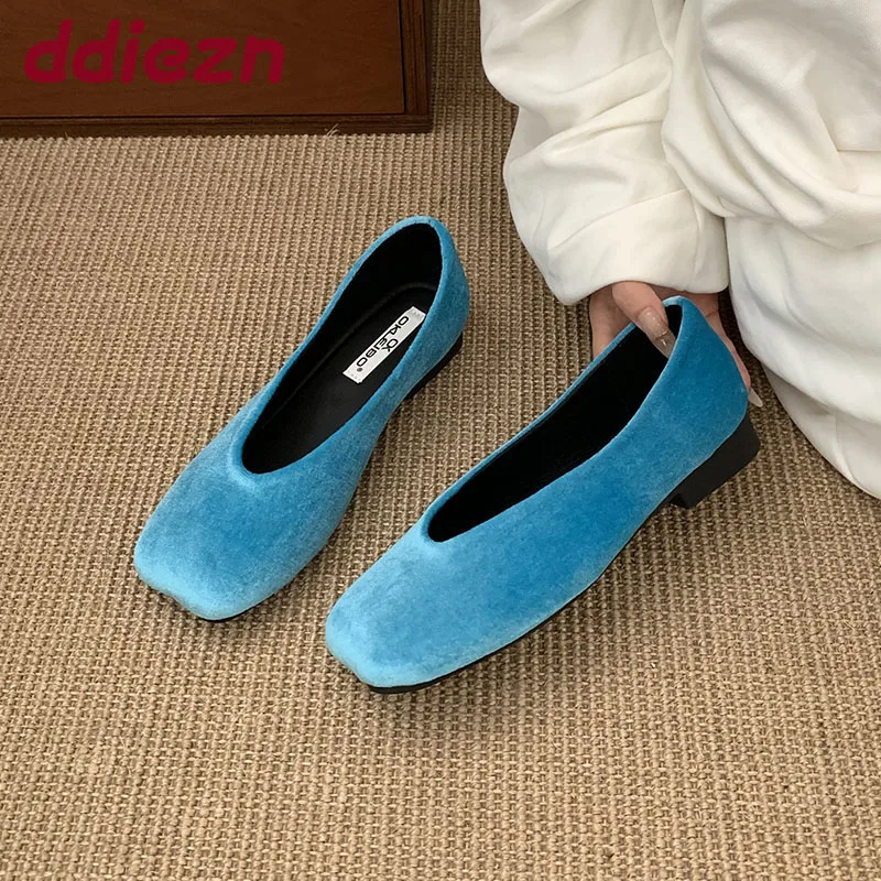 

lady Fashion Silk Women Flats With Shoes Casual Luxury Female Shallow Footwear Square Toe Ladies Flats Slip On Shoes