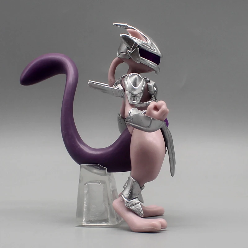 Figura de acción de Pokémon Mewtwo en Steel Armor, modelo Gk, estatua de colección, adorno de decoración de escritorio, juguetes lindos, regalo para niños, 11cm