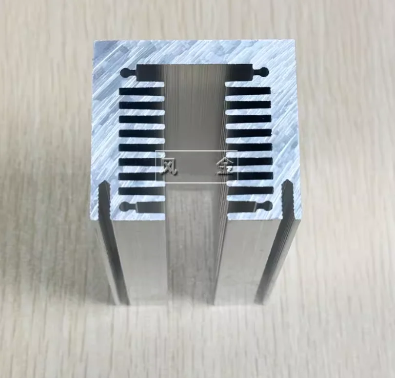 

High power air cooled radiator thickened profile 47*43*100 electronic triode radiator with fan customization