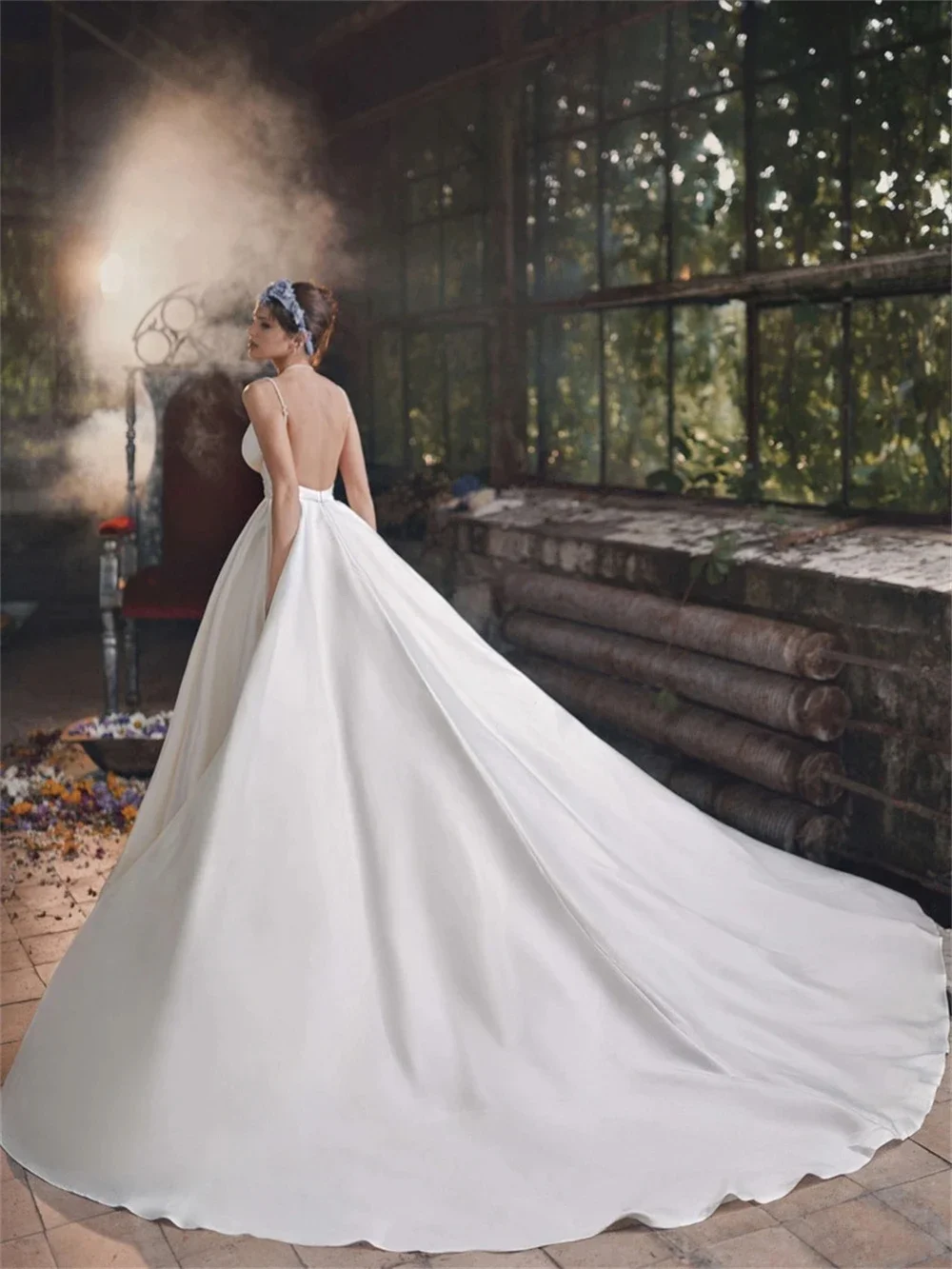 Vestido de novia de satén sin mangas con cuello en V profundo, vestido de novia de línea a elegante, vestido de novia romántico