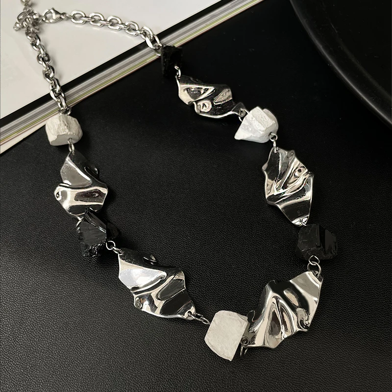 European and American retro niche punk necklace women's personality high sense versatile neck chain light luxury collarbone