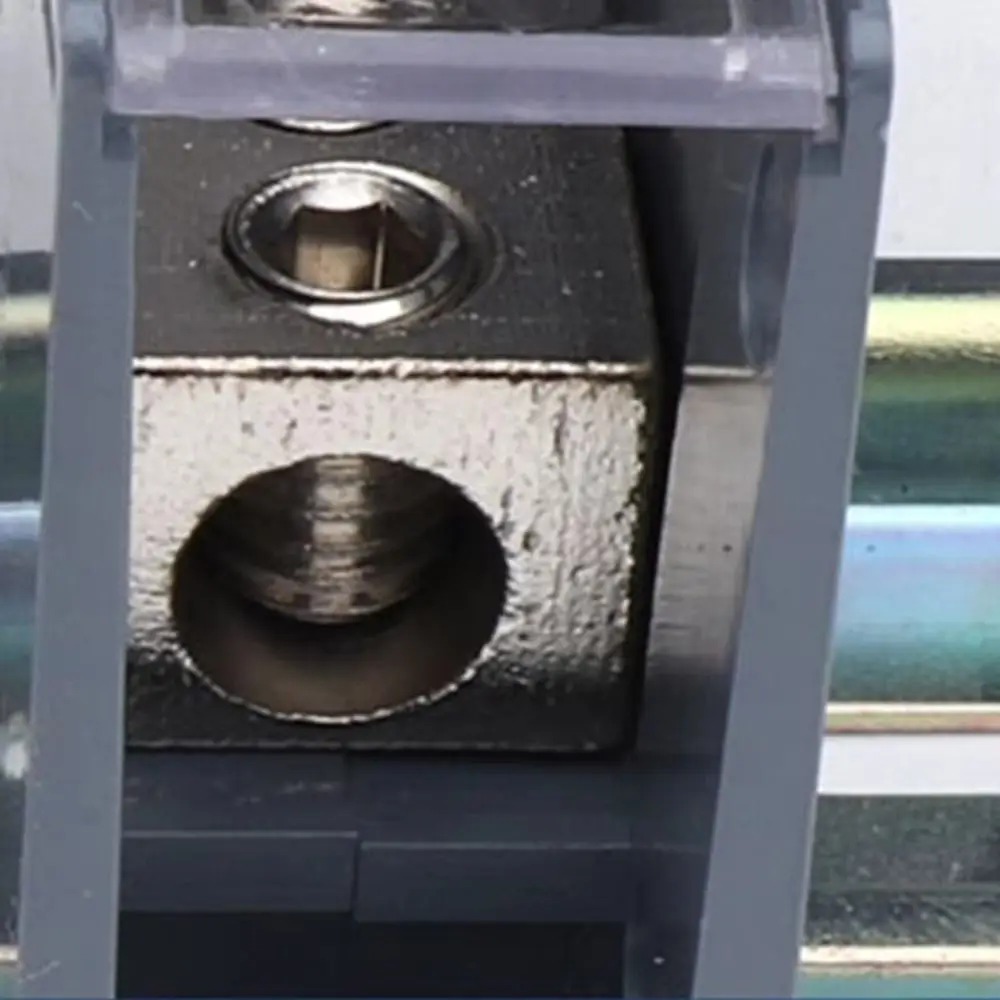 

One in Multiple out Din Rail Terminal Block 150A Universal Power Junction Box ABS/Copper Wire Connector Wiring Terminal
