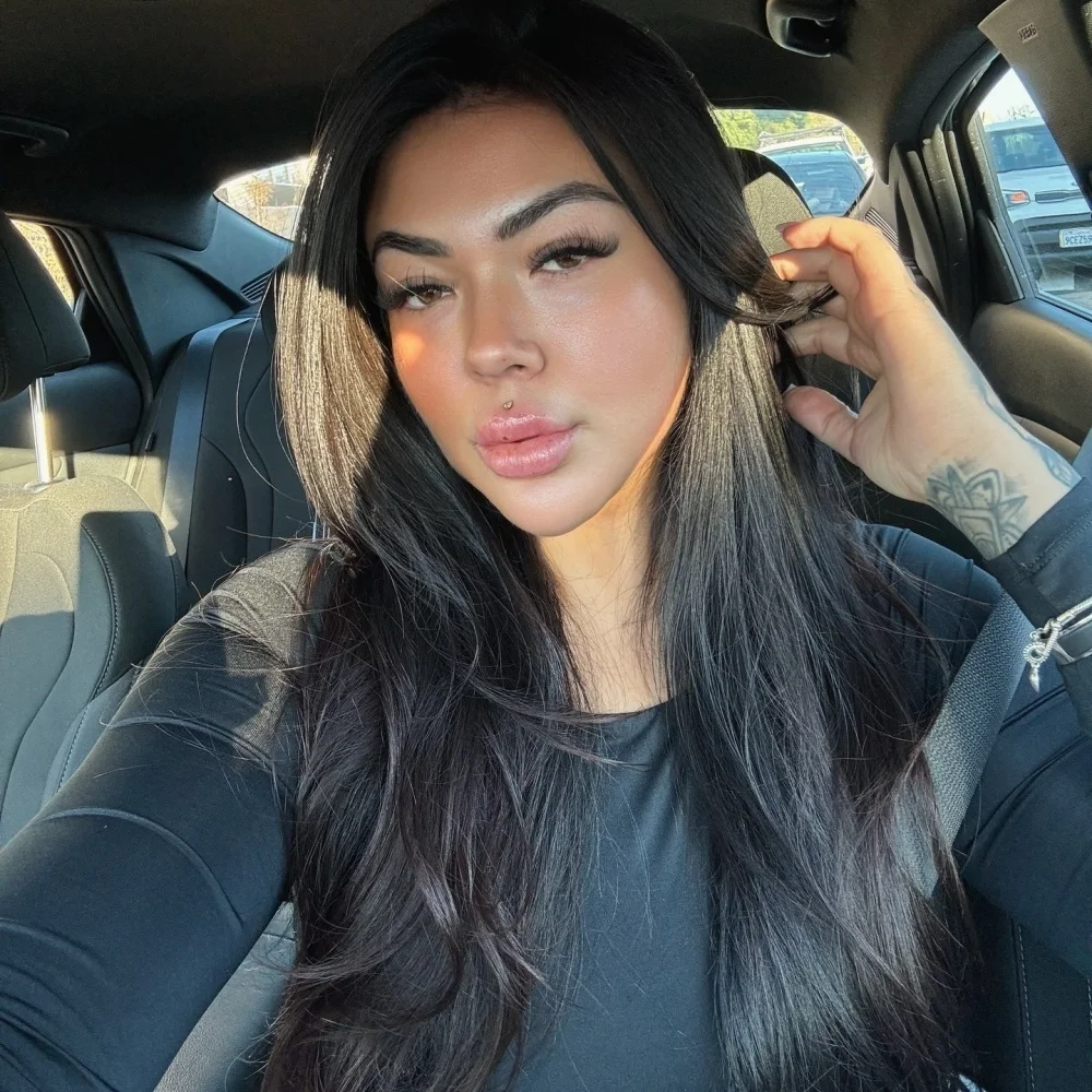 ストレート 200 密度レースフロントウィッグ人毛 13 × 4 レースフロントウィッグナチュラルカラー事前摘み取られた透明かつら女性のための 1B