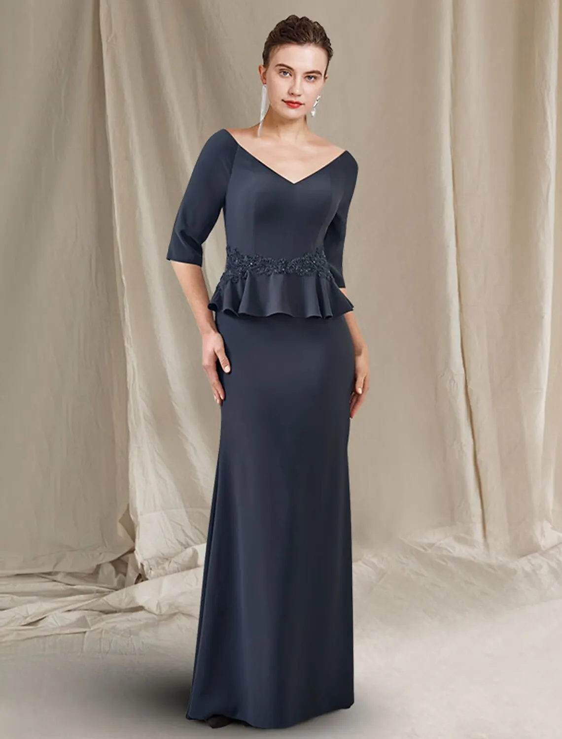 

Mother of the Bride Dress Plus Size Elegant V Neck Knee Length Lace Stretch Fabric Half Sleeve with Sash / Ribbon Ruffles