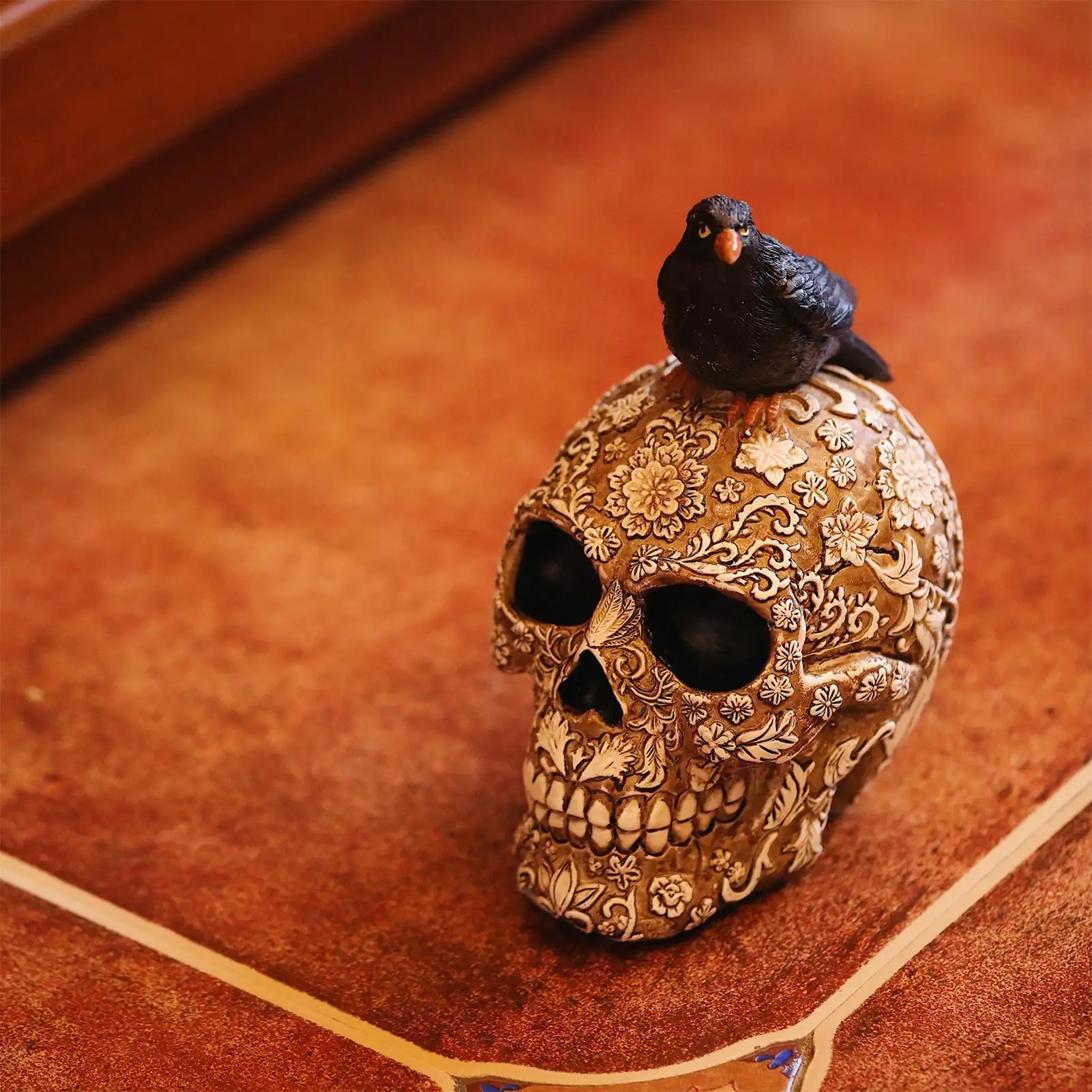 Raven Skull Statue Halloween Skeleton Crow Statue Figurines Realistic Collectible Prop Decoration Display For Horror Theme Party