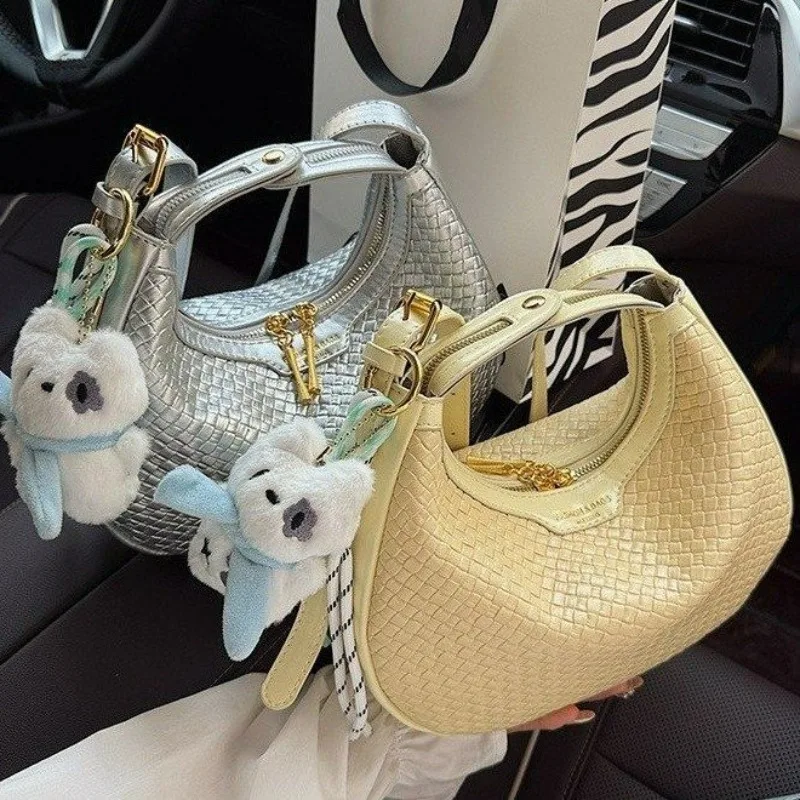 

Новая желтая плетеная сумка-хобо CEEKAY 2026 года, милая сумка через плечо с подвеской-медведем, универсальная женская сумка, женские сумки кросс-боди
