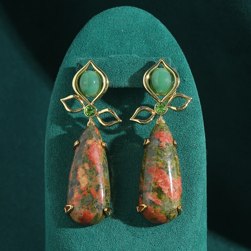 

Vintage Long Natural Stone Green Water Drop Earrings Dangle Colorful Rhinestone Antique Gold Plated Women New Quality Jewelry