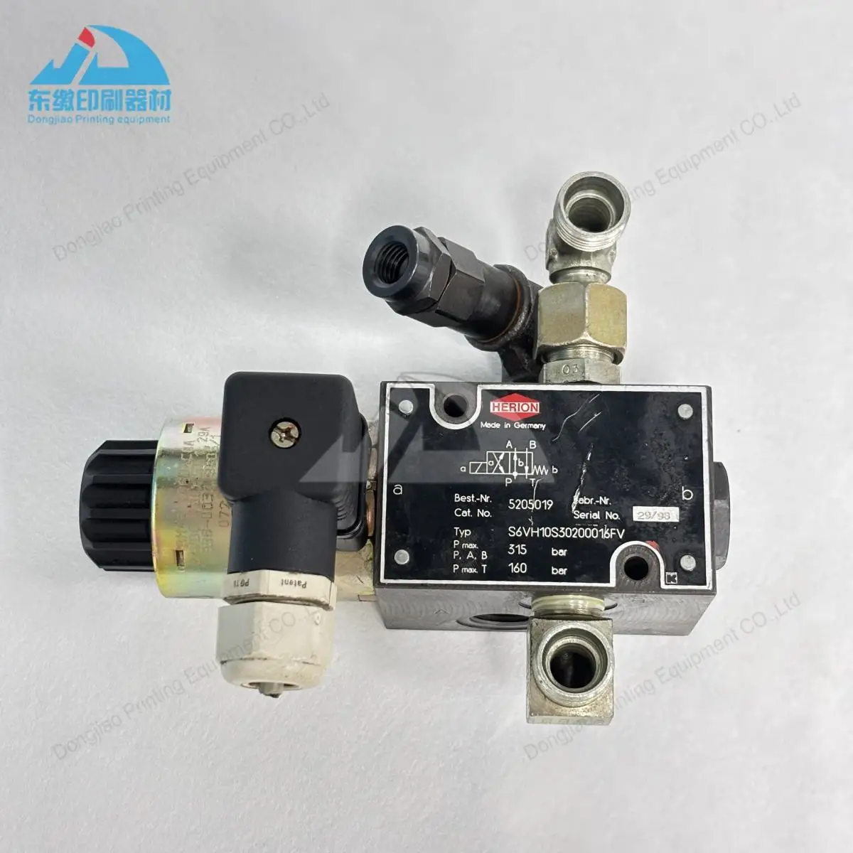 

Оригинальный б/у электромагнитный клапан для Roland 700, запасные части для оборудования офсетной печати, электромагнитный клапан S6VH10S30200016FV