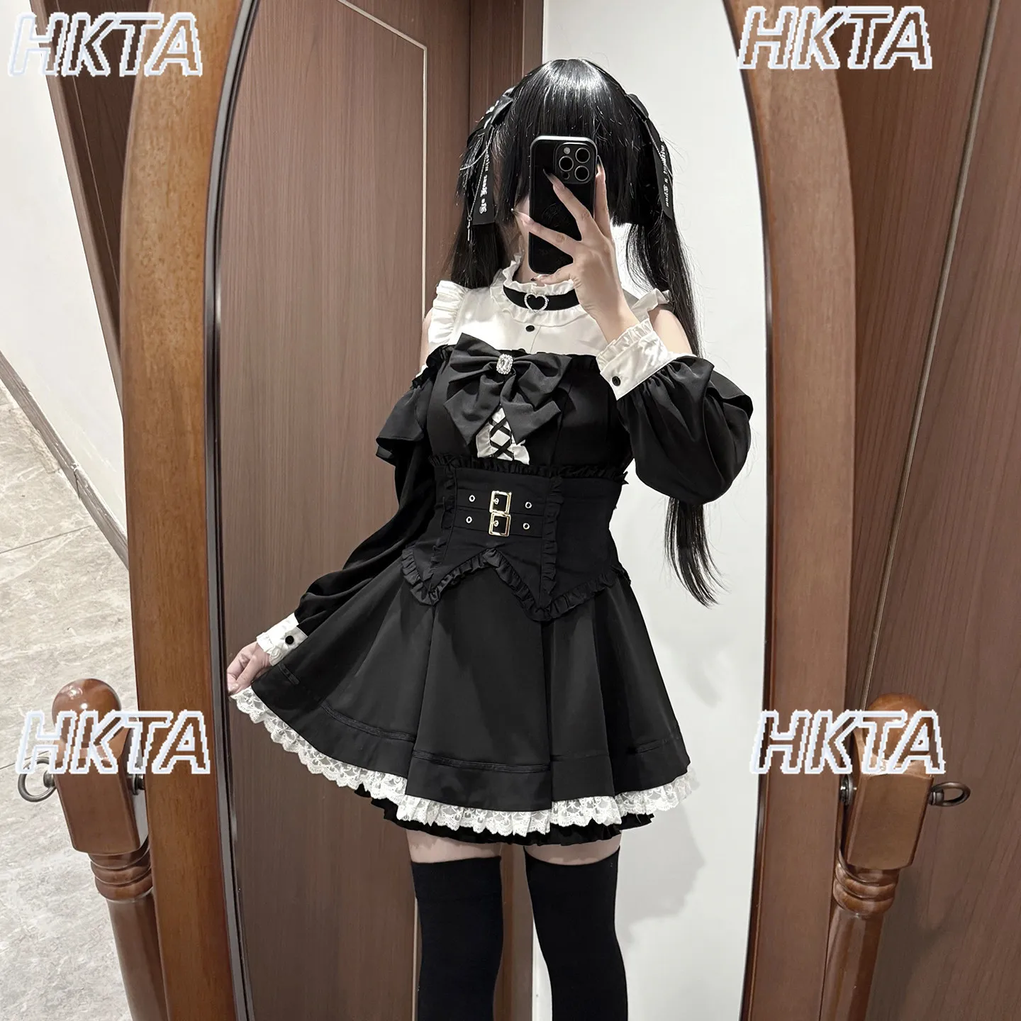 Japanese Mass Produced Subculture Y2k Off The Shoulder Long Sleeve Pleated High Waist Black Dress Shorts Three Pieces Sets Women