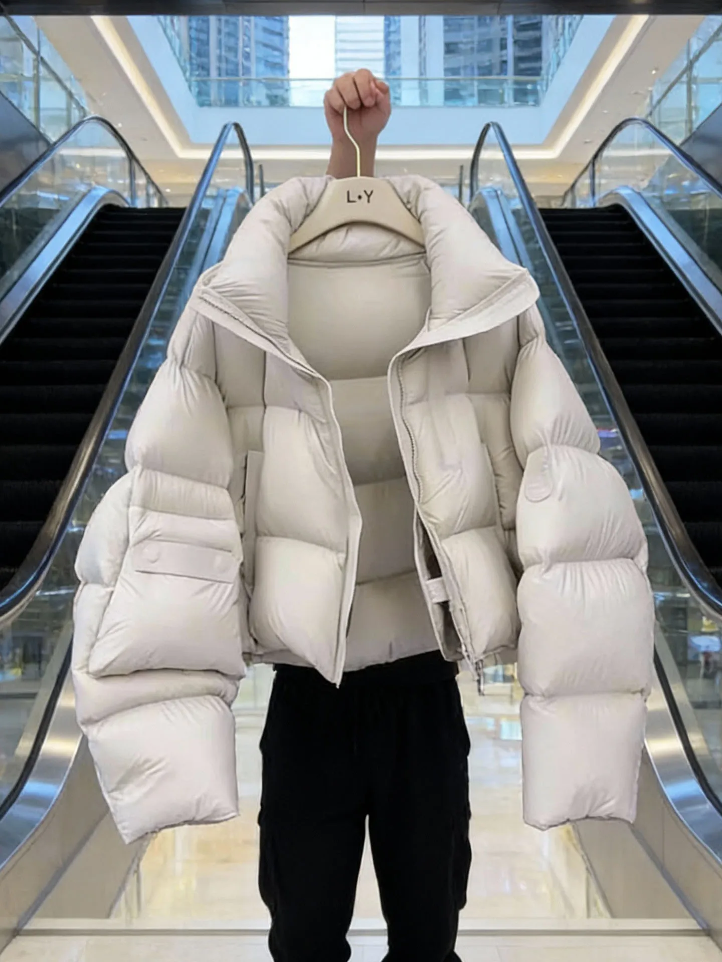 スリオート ホワイトダウンジャケット レディース 冬 2025 新作 韓国風 スリ 小さいサイズ パン型 アウター ハイウエスト ポリエステル繊維