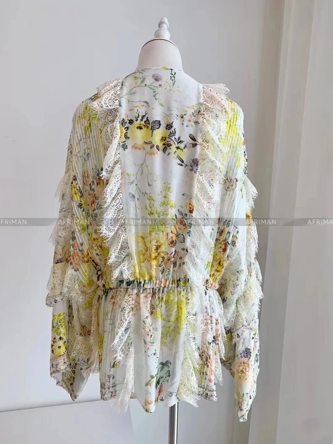 Women V Neck Flare Sleeve Yellow Flower Print Pleated Lace Patchwork Silk Cardigans Shirt Coat