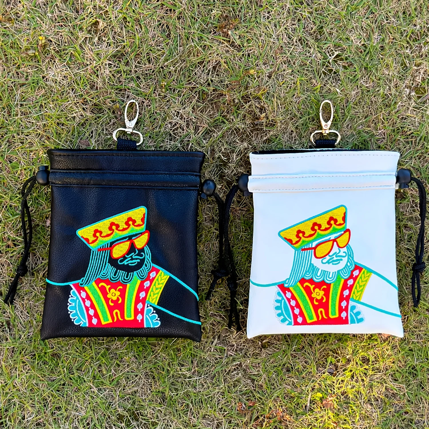 Poker Pattern Drawstring Bag, Golf Bag with Pull Cord Closure, Golf Handbag, Portable Golf Bag, White and Black Available