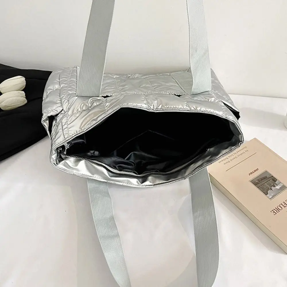 Torba na ramię w stylu koreańskim z bawełny puchowej, duża torba typu tote z bawełnianym wypełnieniem w kratkę, lekka torba z nylonu z bawełny kosmicznej.