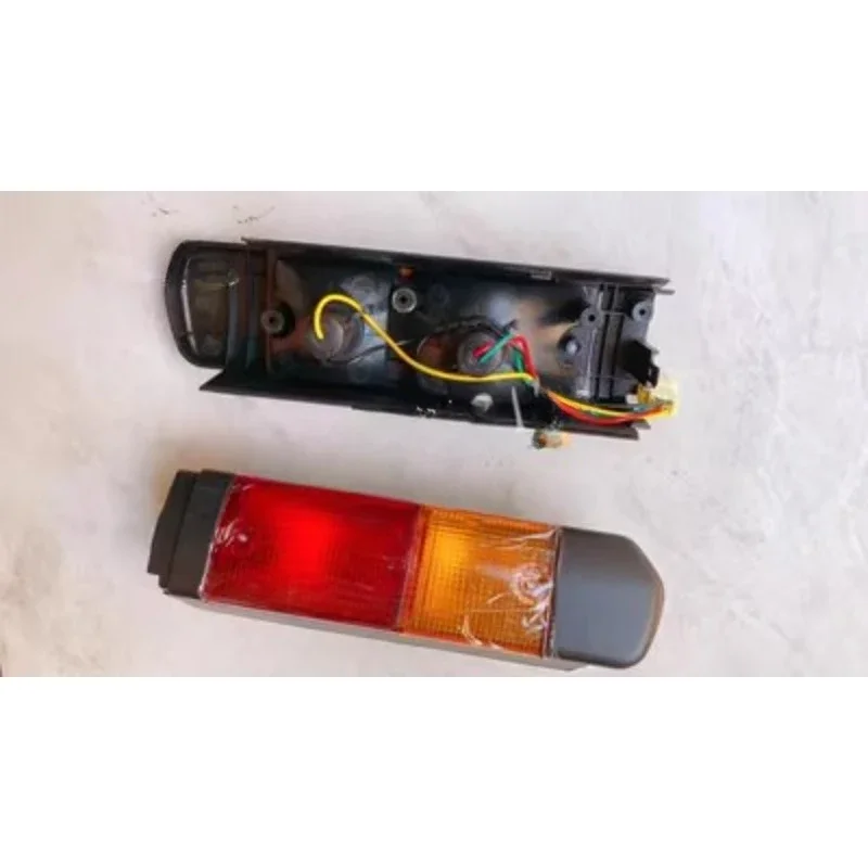 

Forklift Rear Combination Light 12V for Toyota 7F FDZN30