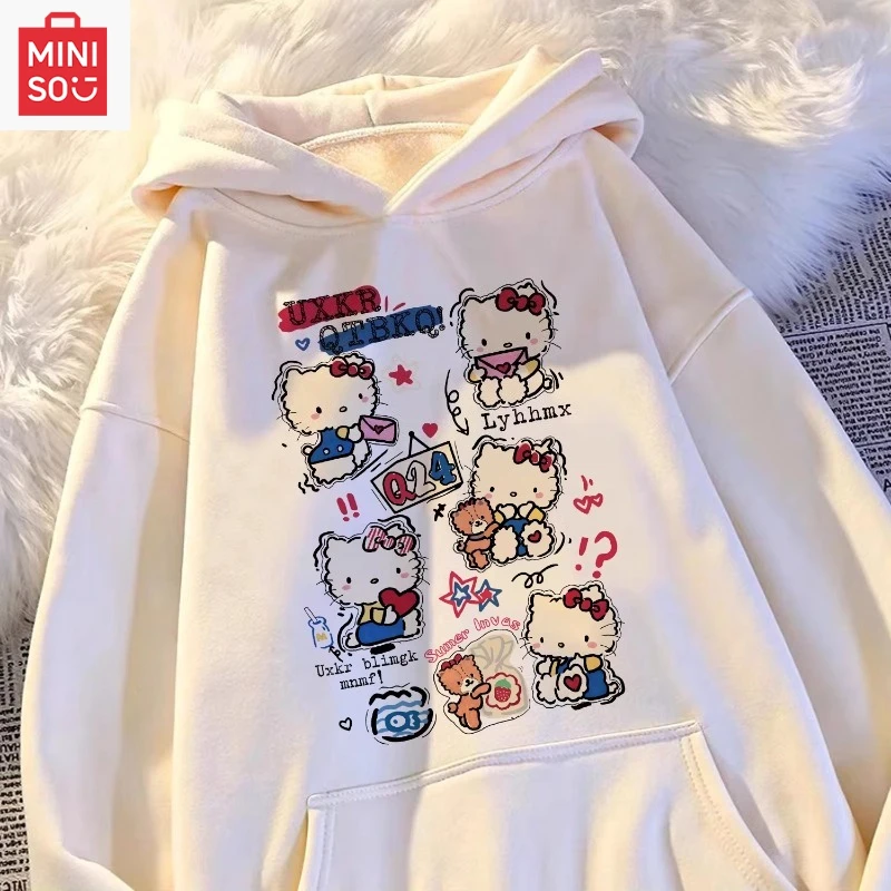 

Сбортолаты MINISO с Hello Kitty, чтобы создать свободную, мультяшную, многофункциональную, повседневную и милую толстовку.
