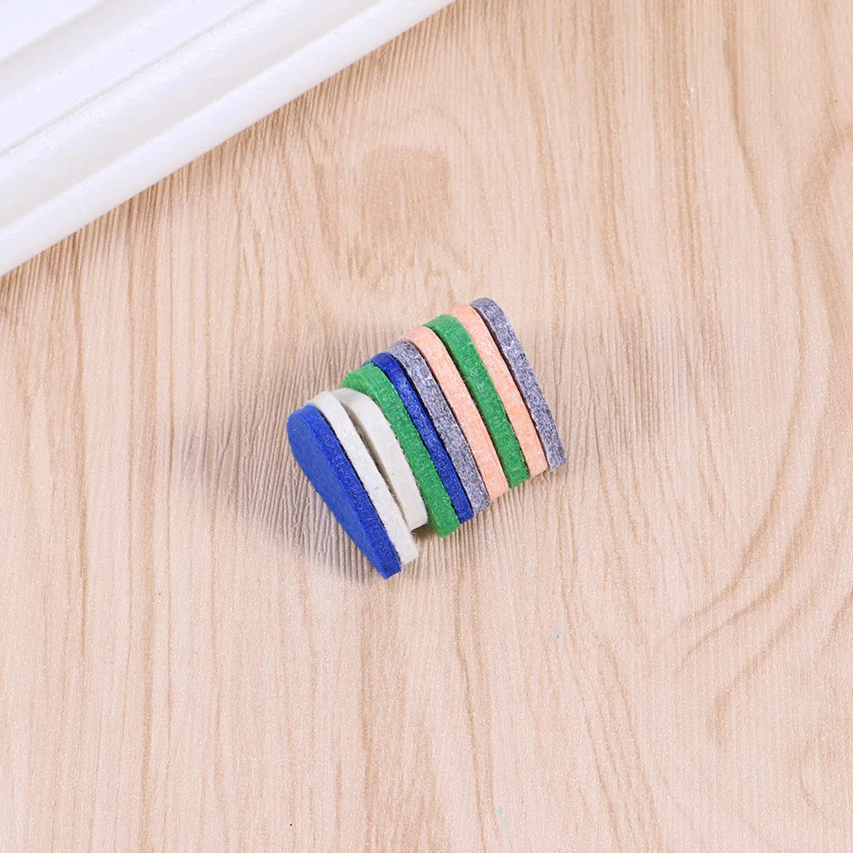 10 قطعة يختار الغيتار ورأى يختار ل القيثارة الملونة السلس عدم الانزلاق يانع الصوت منخفضة الآلات الملحقات