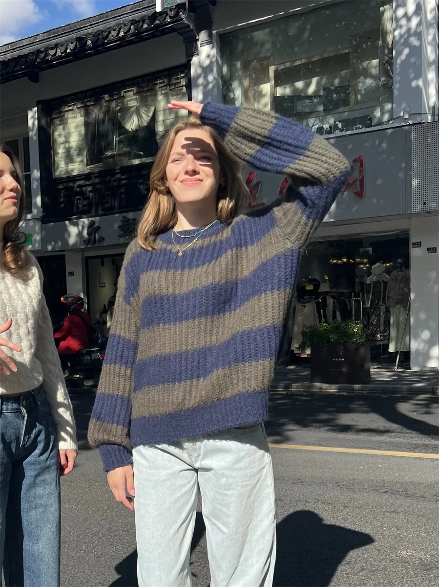 

DINA2026 Spring New Sle JiaHui Retro Color Blo Striped round Ne Loose Camere Women's Sweater Comfortable Commute Sle