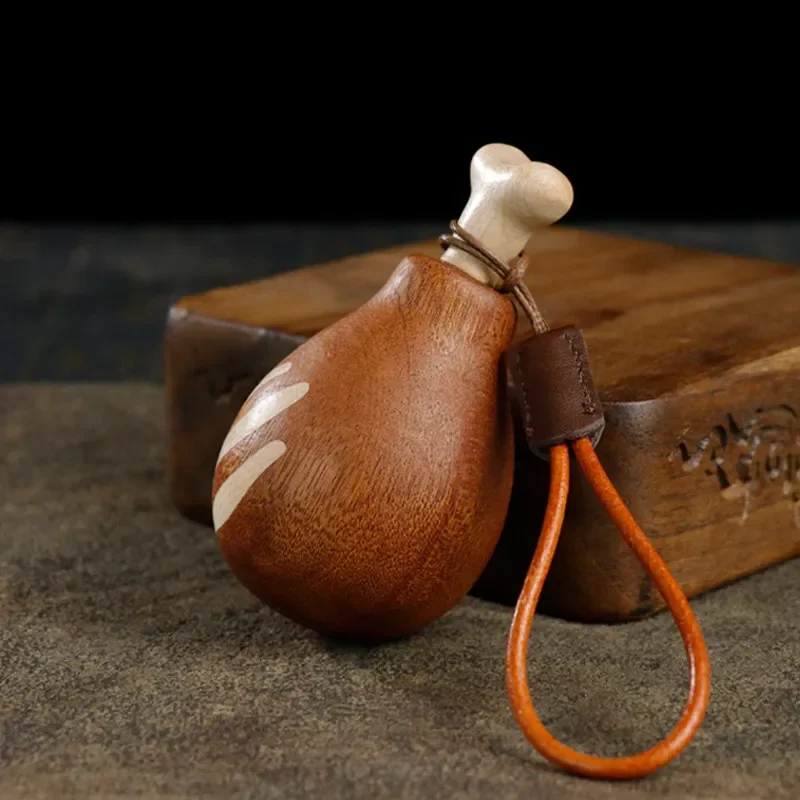 Good luck, big chicken thighs, solid wood carvings, handlebars, bag pendants, birthday gifts for friends, keychain pendants.