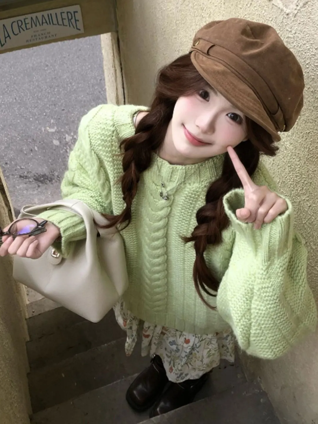 

Sweet Wind Unique Super Beautiful Floral Sweater Dress Two-Piece Set Anti-Aging Whole Set OOTD Spring 2026 Comfortable Fashion