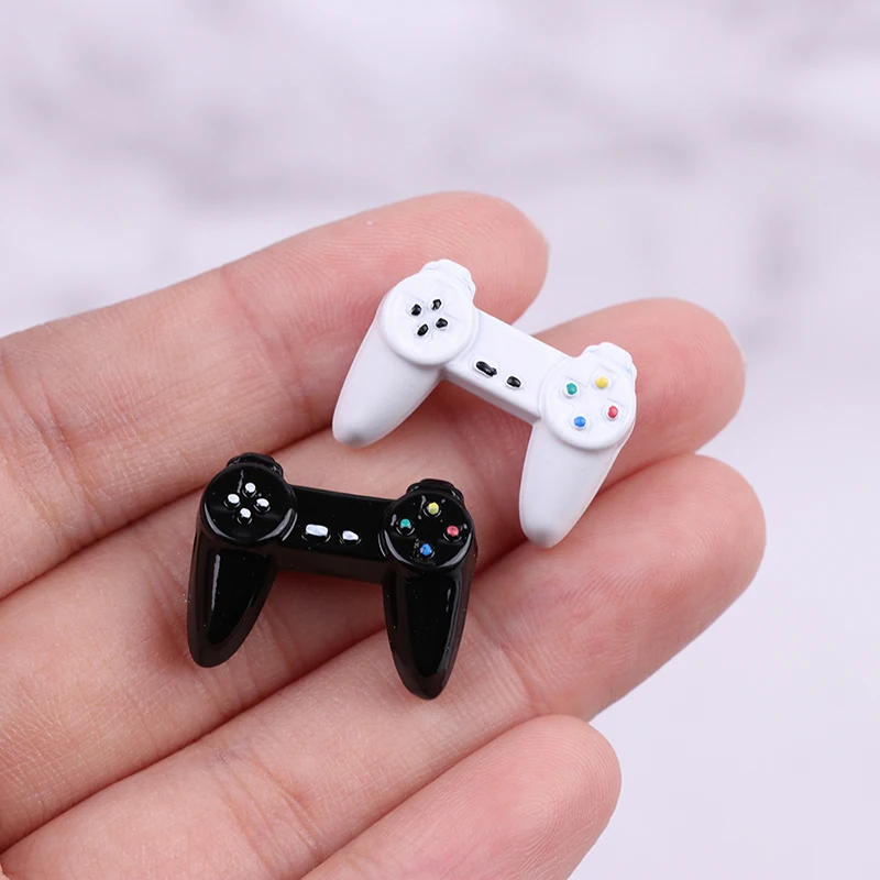 Mini juguetes electrónicos de casa de muñecas, controlador de juego inalámbrico de simulación, modelo de Gamepad, accesorios de decoración de muebles, 1:12