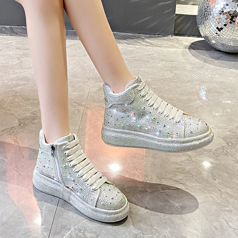 Nuove scarpe con plateau da donna autunnali strass scarpe in argento bianco con suola spessa scarpe da ginnastica in cristallo brillante stivaletti