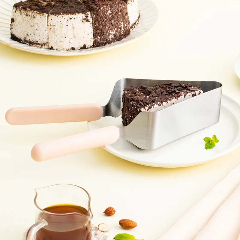 

Stainless Steel Triangle Cake Transfer Clip Easy-to-grip Cake Lifter for Cake Slicing and Moving, a Must-Have for Pastry Chefs