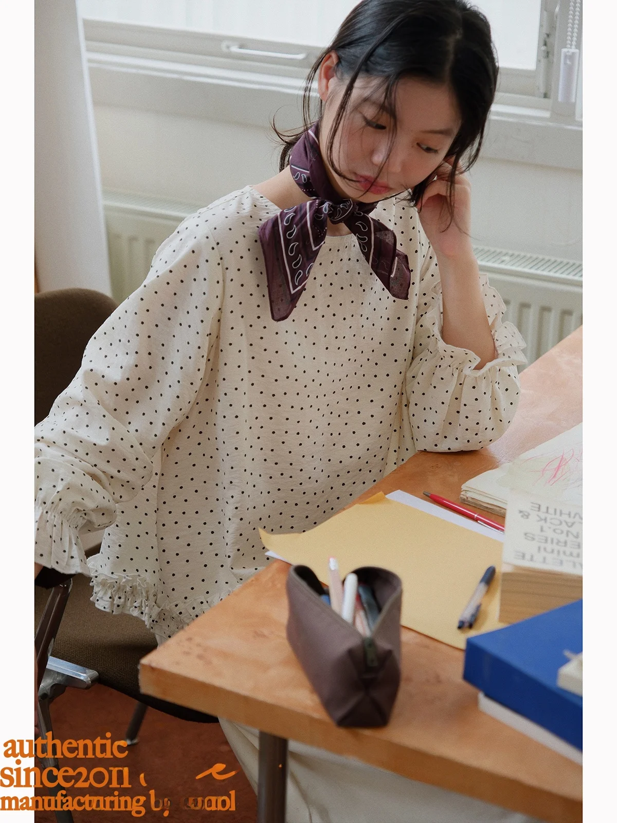 

Retro Polka Dot Lace Long Sve Women's irt CRCHILD Hygge Design Sensation irt Cotton Nylon Blend Straight Cut