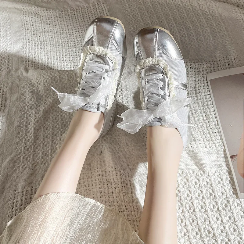 

2025 Hot Selling New Spring White Retro Ballet Style Flat Shoes, Versatile Casual Soft Soled Shoes Sneakers Women