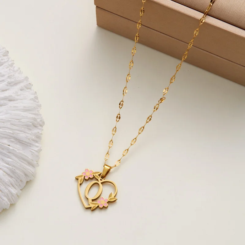 Stainless Steel Love Heart A-Z Letter Necklace Lady Lover Necklace Flower Pendant Initials Fashion Jewelry Valentine\'s Day Gift