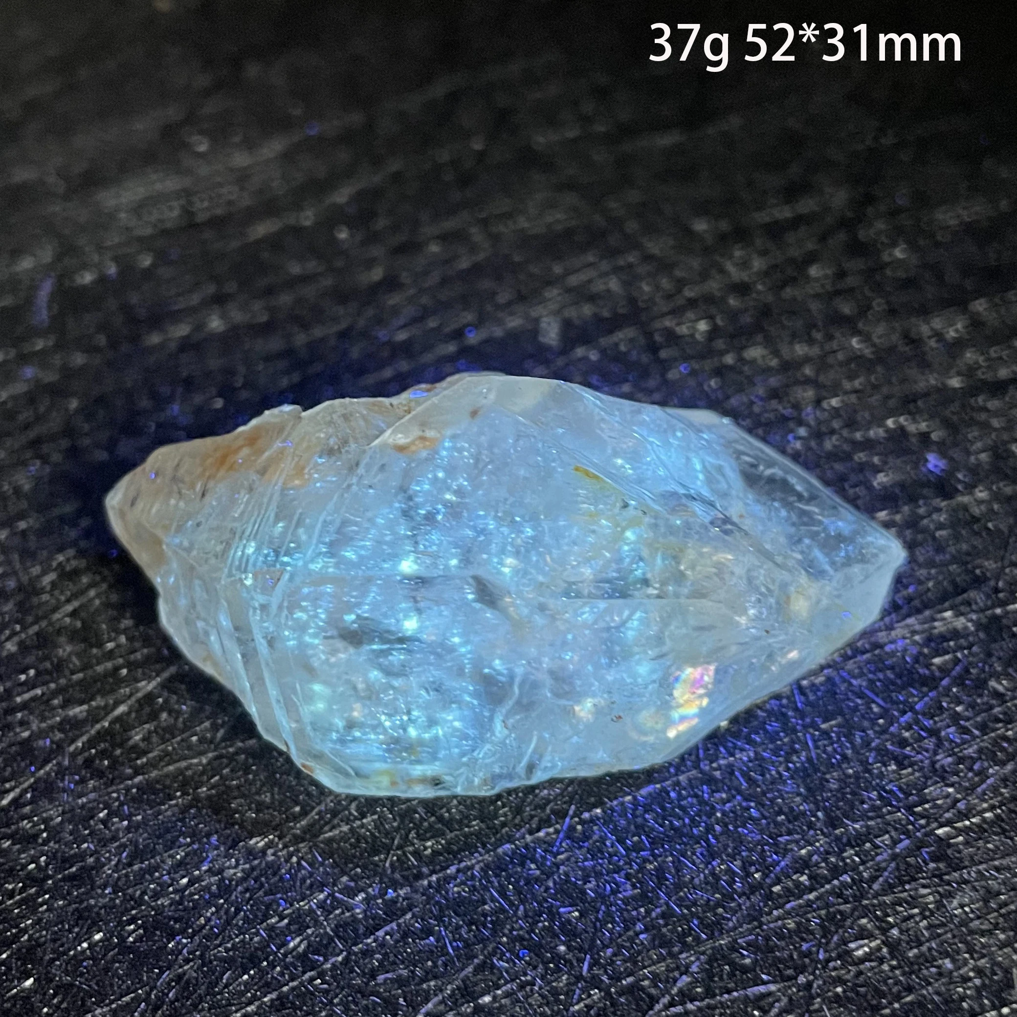 Natural Stone Madagascar Skeletal Crystal Fluorescence effect Mineral Specimen Quartz Cluster Raw Rock Decoration Rough Healing