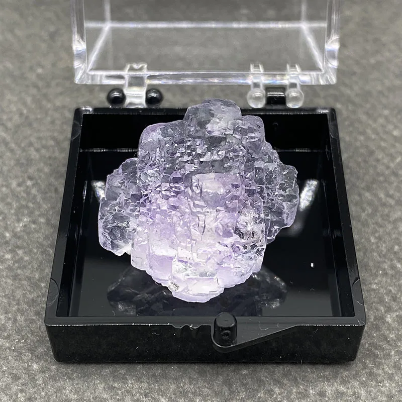 100% naturalYaogangxian purple fluorite raw stone mineral specimens, jewelry ornaments, beads, crystal stone+Box size:35*35*35mm