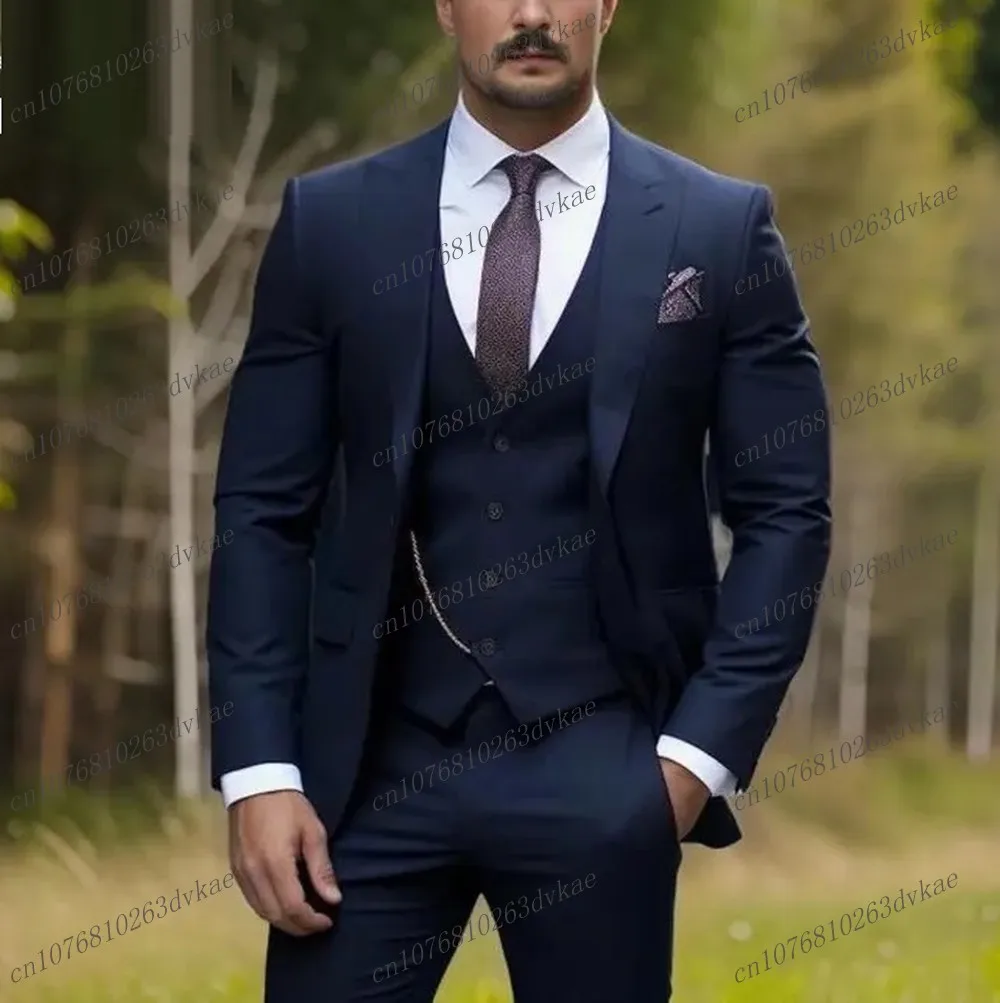New Purple Formal Men Suit Groom Groomsman Wedding Party Prom Business Male Tuxedos 3 Piece Set Blazer Vest Pants Customized
