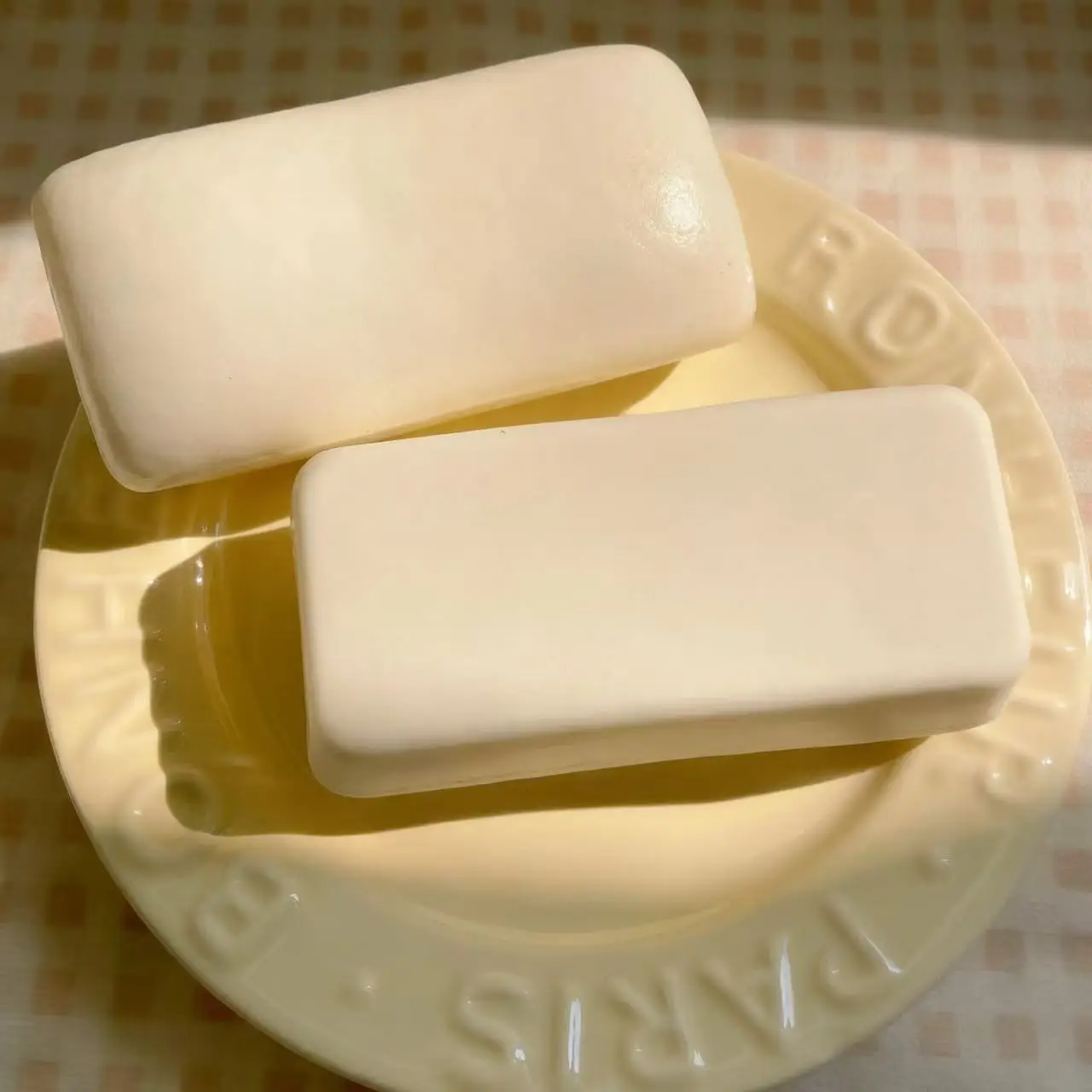 

Moist and soft to the touch and slow sticky fragrance simulation pu rice cake strip slow rebound sponge decompression artifact model