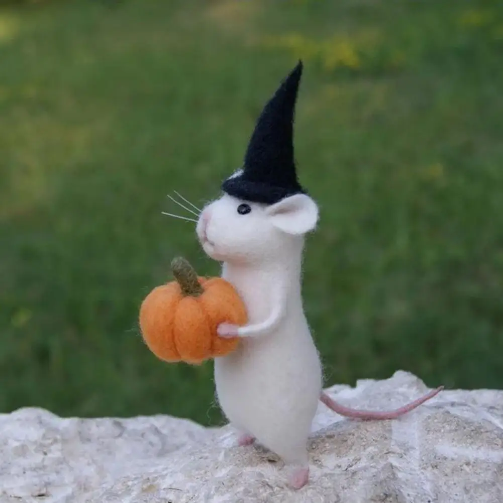 Christmas-themed Desktop Ornament Handmade Halloween Felt Mouse Ornament Super Soft Desktop Doll Decoration Adorable Seasonal