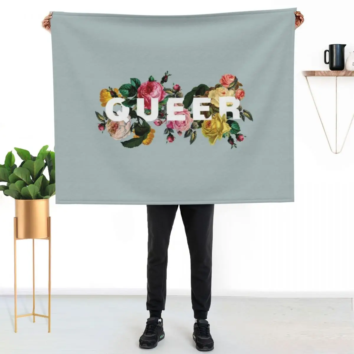 Queer (Antique Roses) Throw Blanket Giant Sofa manga warm for winter Sofa Quilt Nap halloween Blankets