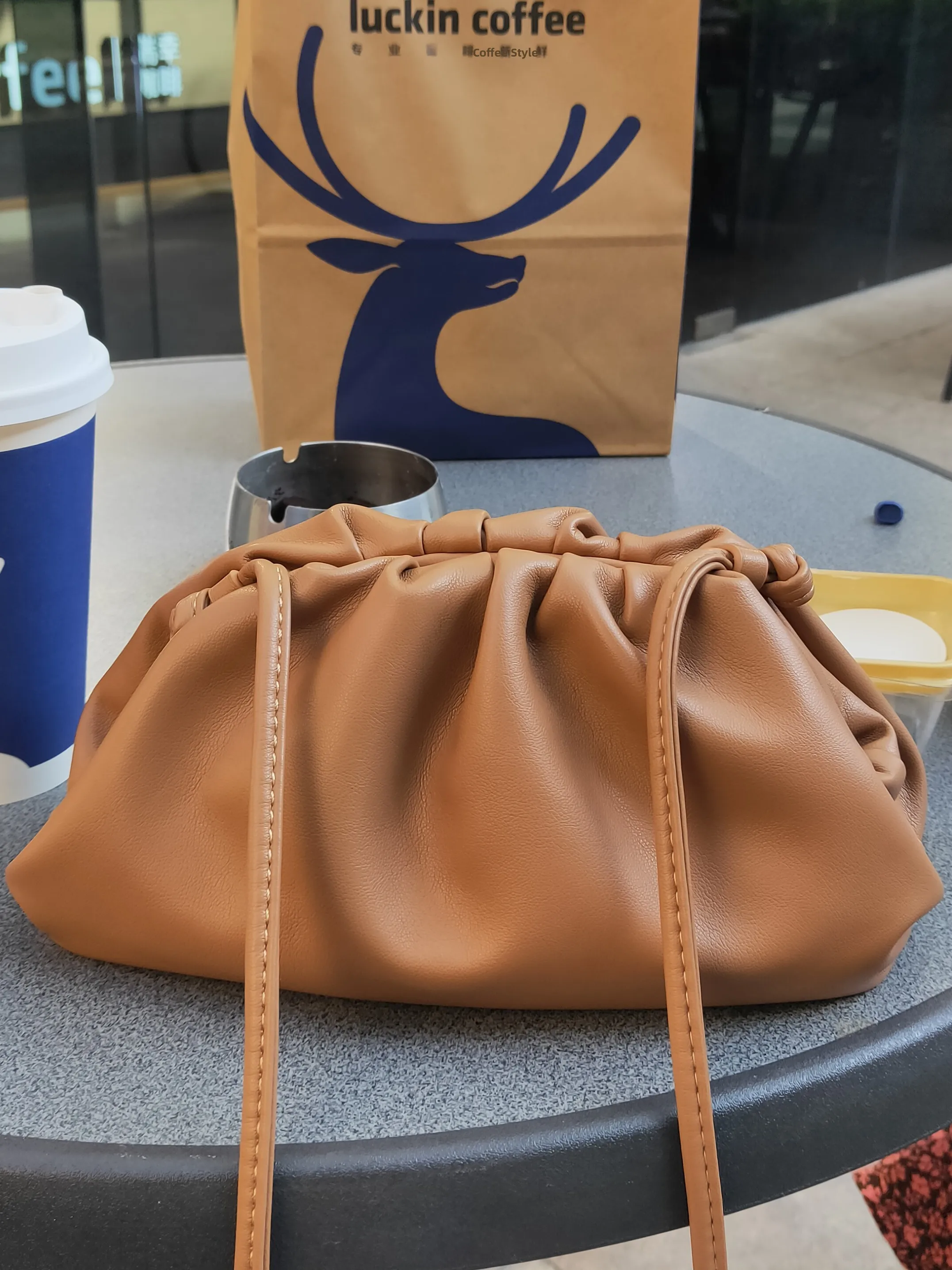 

Cloud ape Soft Leather Women's Bag Casual Sle Folded Dumpling Bag Single oulder Crossbody Bag Trendy New Model