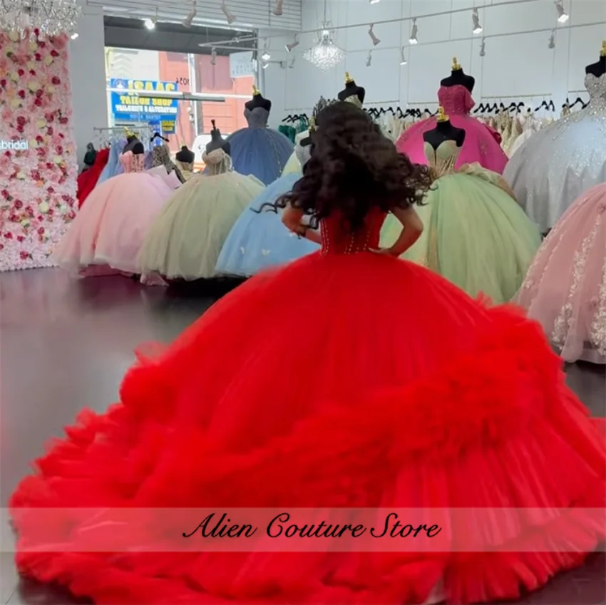 Elegancka czerwona suknia Quinceanera z 2025 roku, perły, kryształki, koraliki, falbany, suknia balowa, sukienka na przyjęcie urodzinowe, Vestidos De 15 Años, szyta na miarę