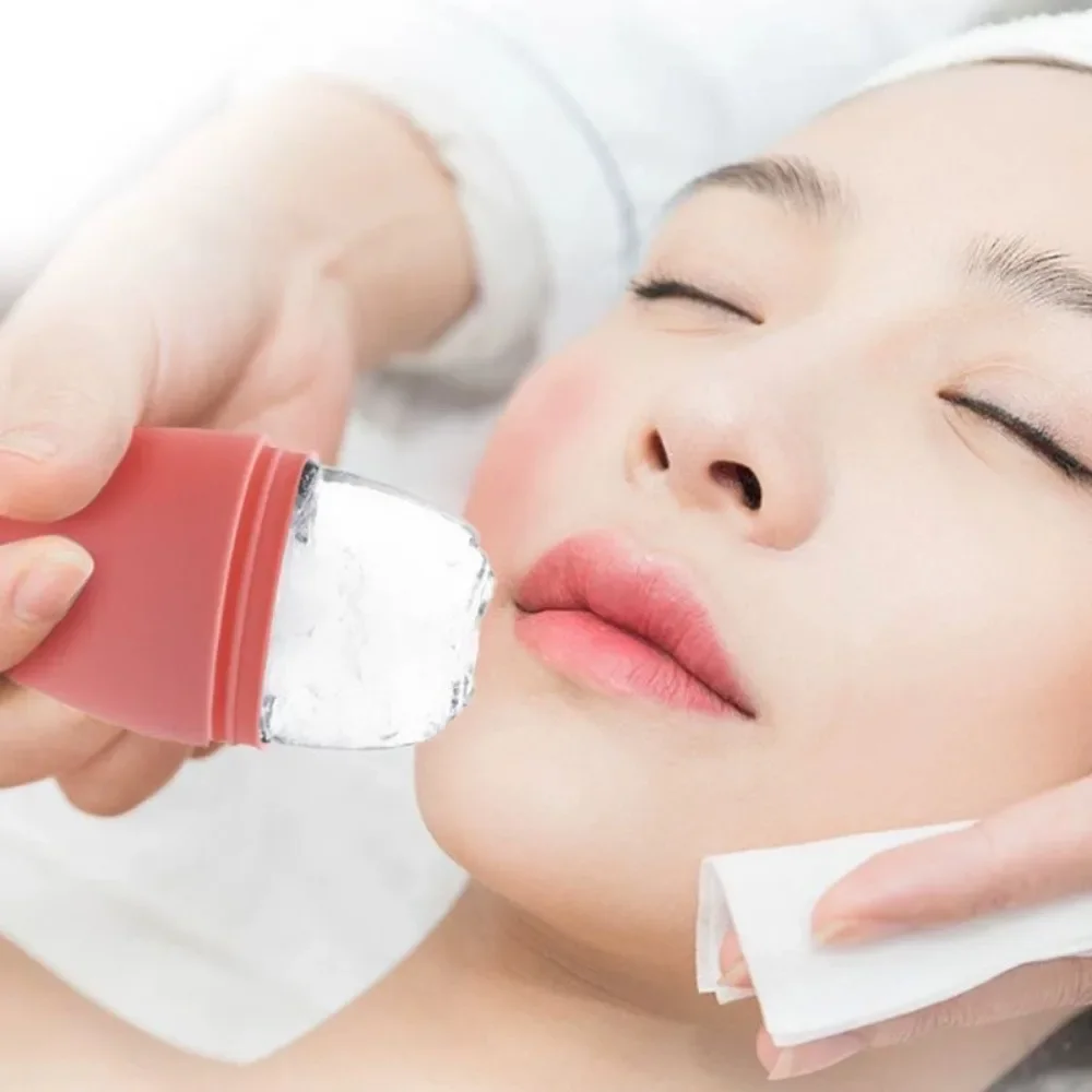 ซิลิโคน Rose Ice Face Roller สําหรับนวดหน้ารูขุมขนหดตัว Skin Care - เครื่องมือสําหรับยกกระชับใบหน้าและบรรเทาอาการบวมตา