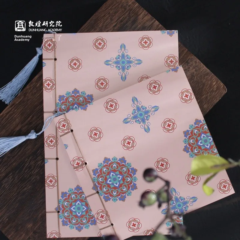 厚みのあるビジネスノート、タッセル付きラインバインディング、宝祥グループの花柄デザイン、無地ページノート